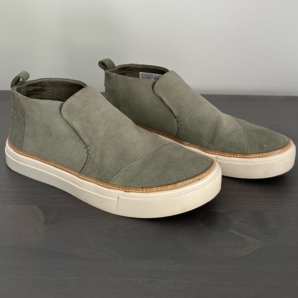 TOMS Women’s Paxton Slip On Shoe in Olive Green - size 8